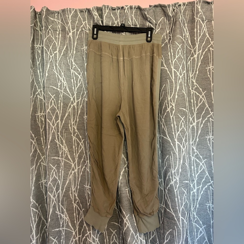 FP Movement Women’s Green/Tan Jogger Pants size Large - Picture 4 of 5